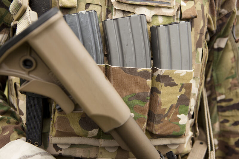 Blue Force Gear Ten-Speed Triple M4 Mag Pouch armor up プレートキャリア取付けM4マガジンポーチ マルチカム
